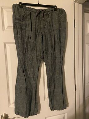 New York & Company Gray Straight Leg Pants